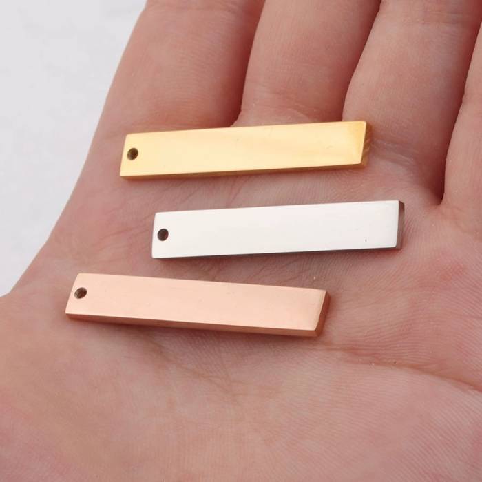 Personalizovaný náhrdelník s príveskom