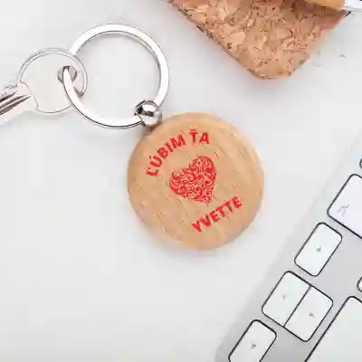 Personalizovaná drevená kľúčenka