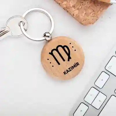 Personalizovaná drevená kľúčenka so znamením Panny