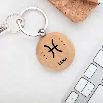 Personalizovaný drevený prívesok na kľúče s nápisom Ryby