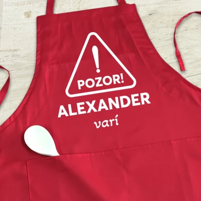 Personalizovaná kuchynská zástera - Pozor, varí!